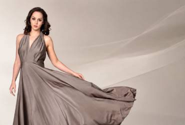 The Dress Length Dilemma: Mini, Midi, or Maxi for Your Plans